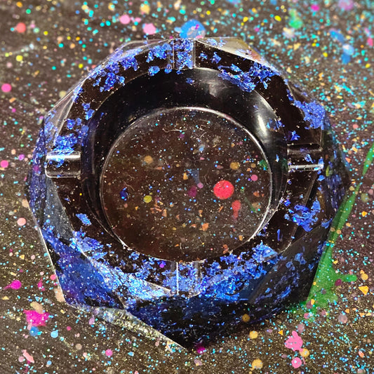 Black Epoxy Ashtray With Blue Foil Metal Flake