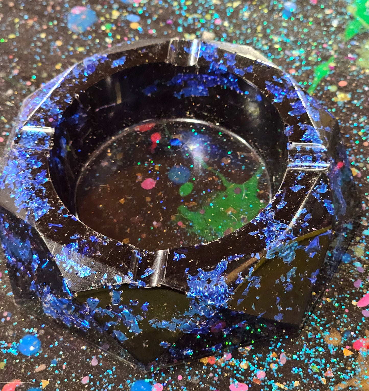 Black Epoxy Ashtray With Blue Foil Metal Flake