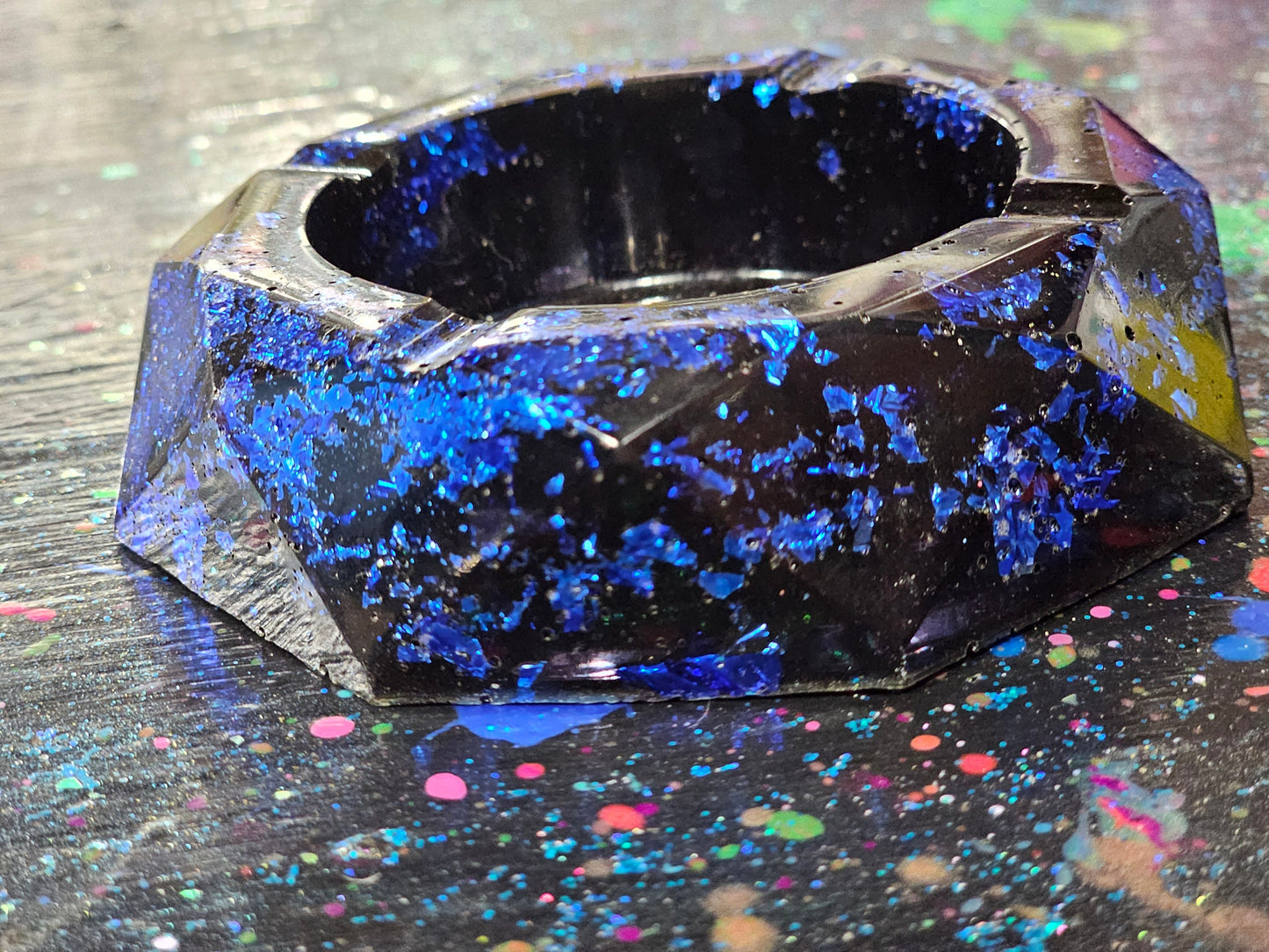 Black Epoxy Ashtray With Blue Foil Metal Flake